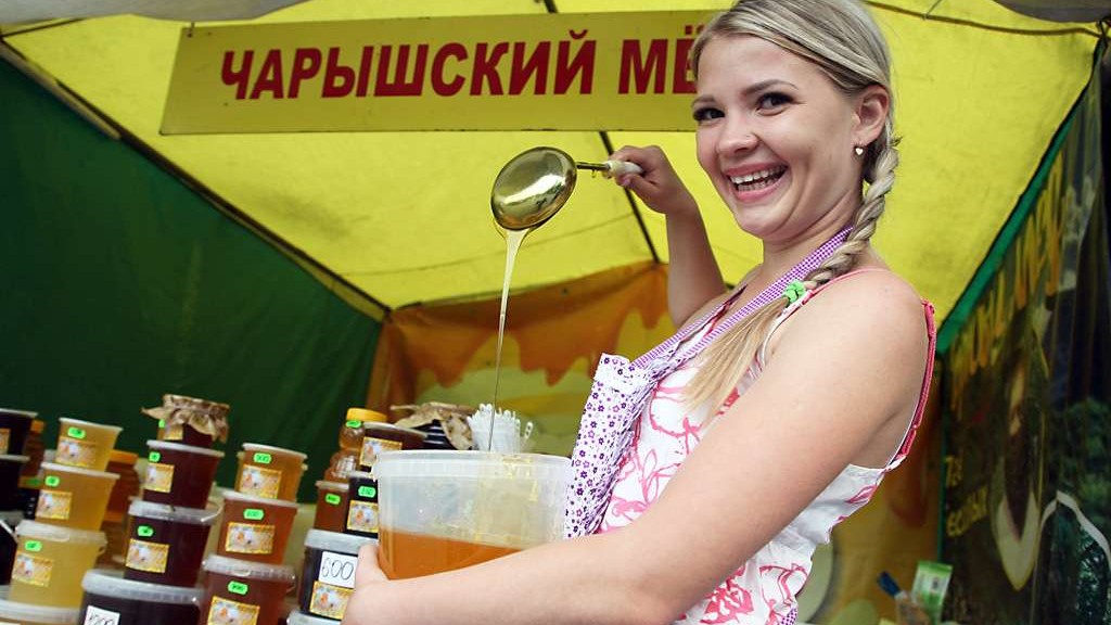 Вечный продукт: алтайский эксперт объяснила, сколько можно хранить мед Фото №1
