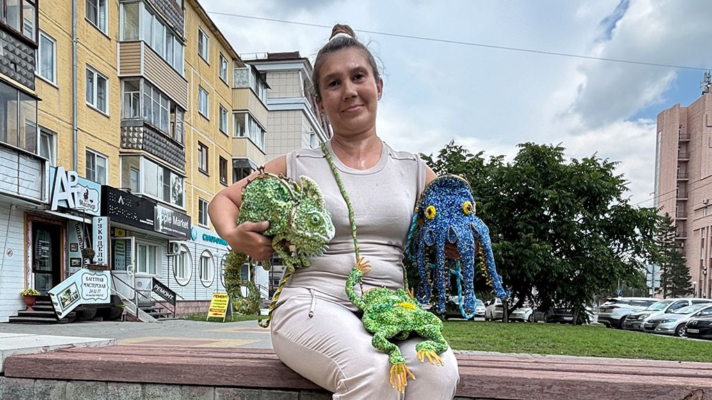 Выставка изделий из бисера проходит в барнаульской мастерской Фото №1