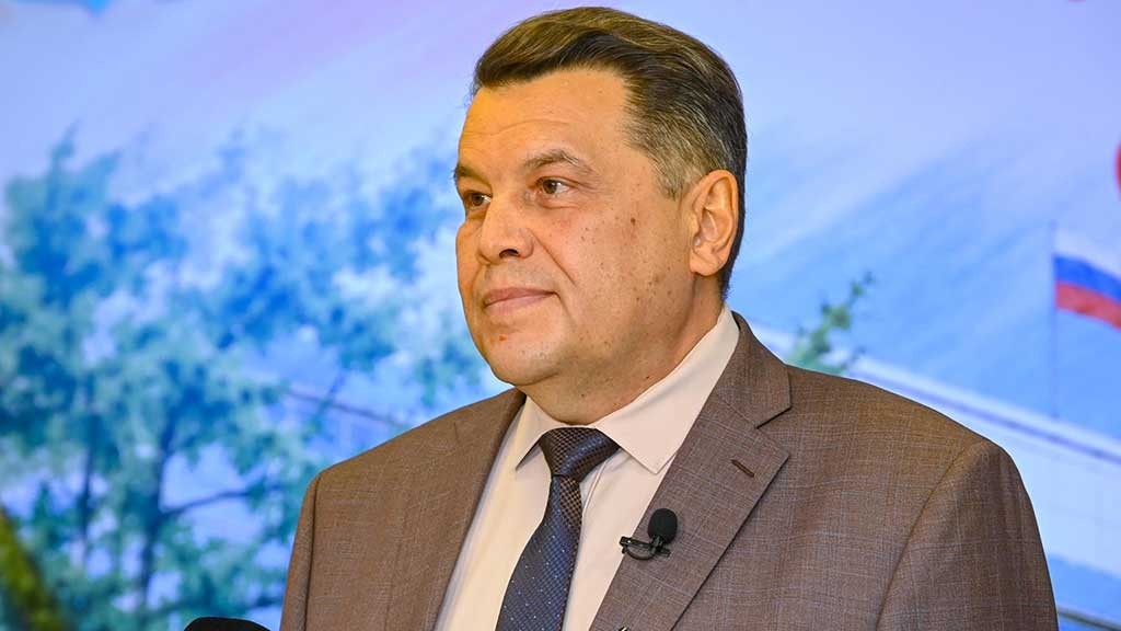 Вошли в летопись: в Барнауле вручили награды горожанам, внесшим значительный вклад в его развитие Фото №1