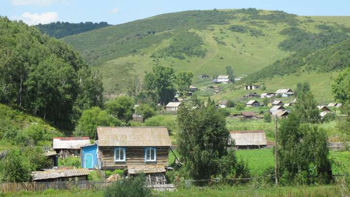 Погода алтайском крае чарышский районе с маяк. Маяк Чарышский район Алтайский край. Село Алексеевка Чарышский район Алтайский край. Село Маяк Чарышский район. Село чайное Алтайский край Чарышский район.